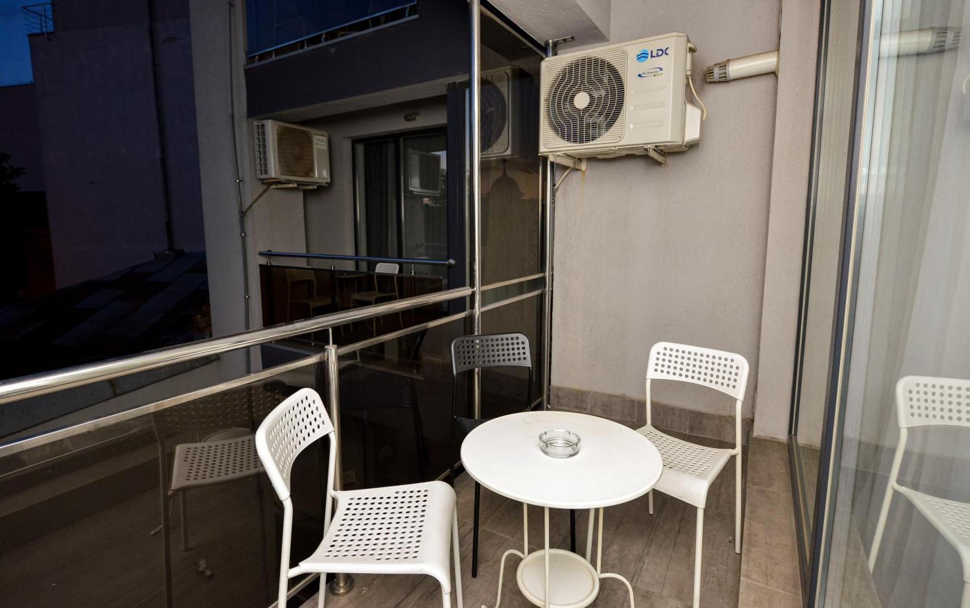 Harmony Residence Bucarest Extérieur photo